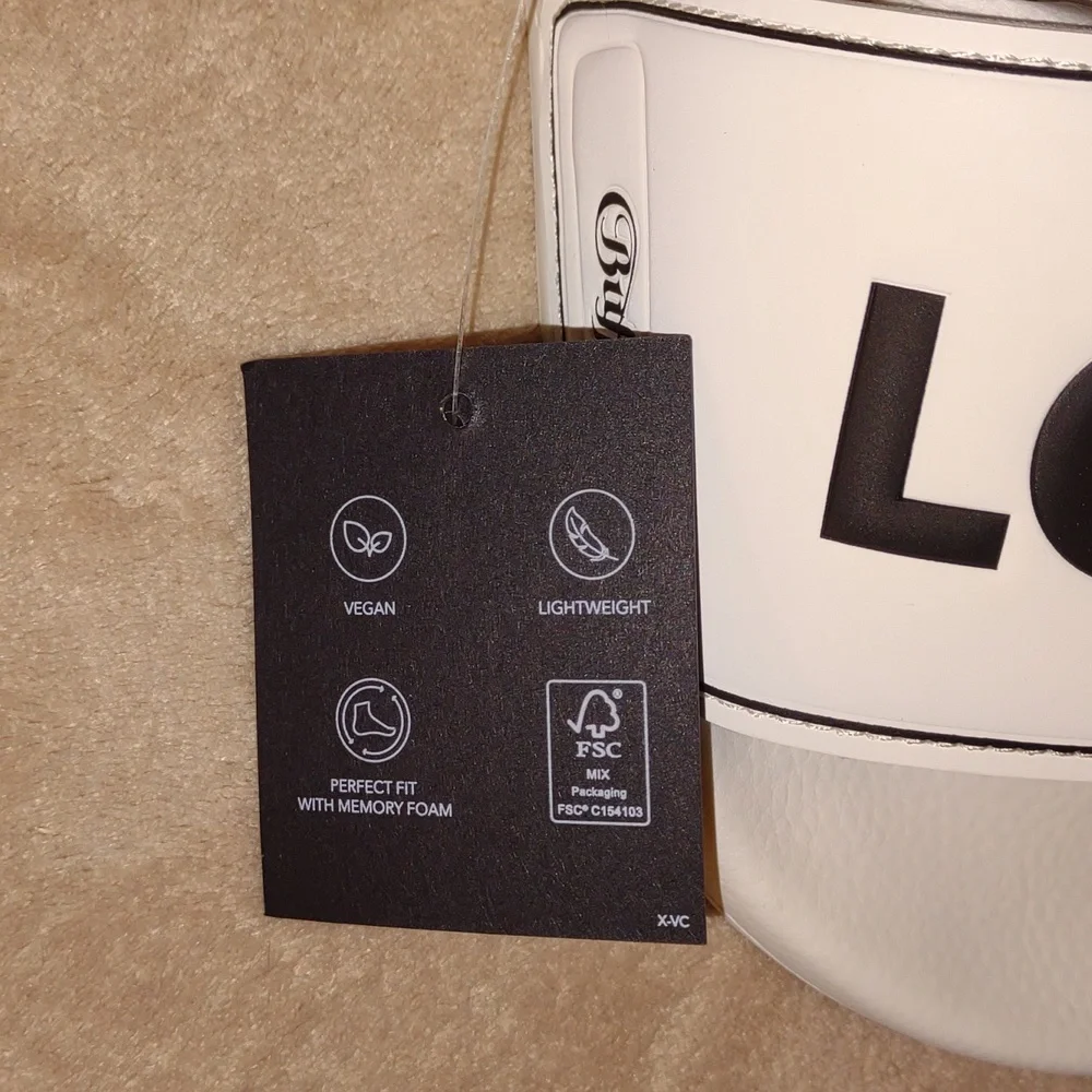 ๐ฃBUFFALO ๐ฎWhite Riley Slides "Love Life"footwear - Picture 10 of 15